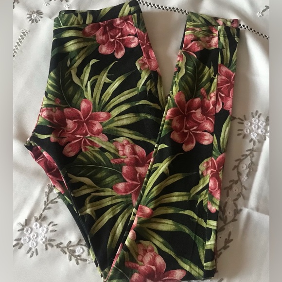 FARM RIO Floral Printed Leggings - Picture 5 of 8